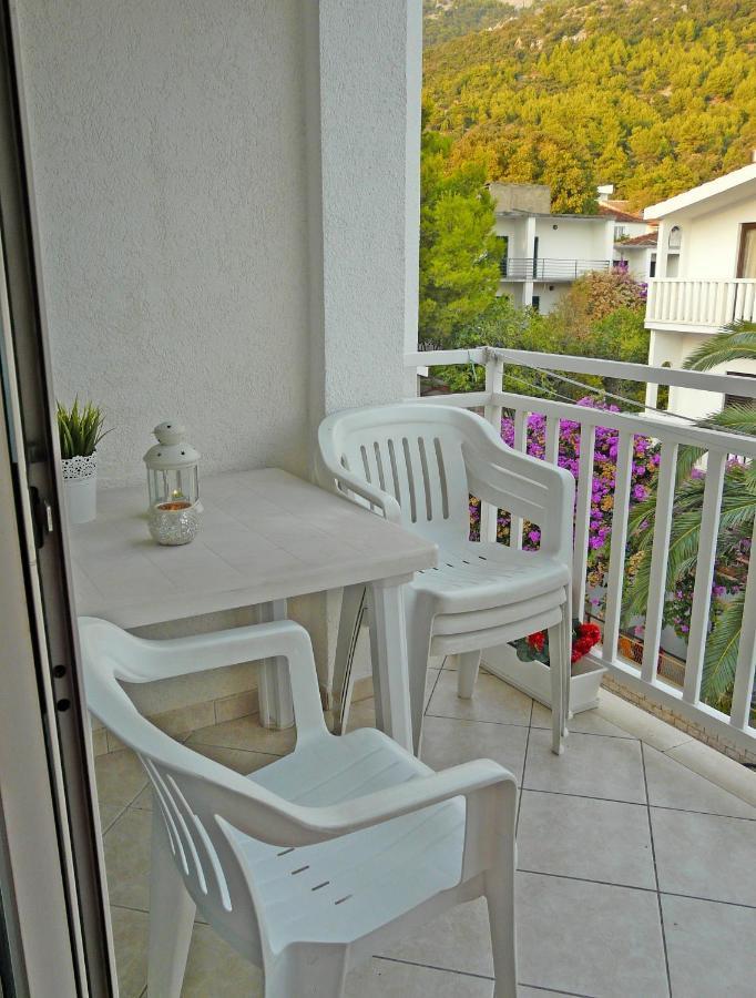 Apartments By The Sea Drvenik Donja Vala, Makarska - 6756 Bagian luar foto